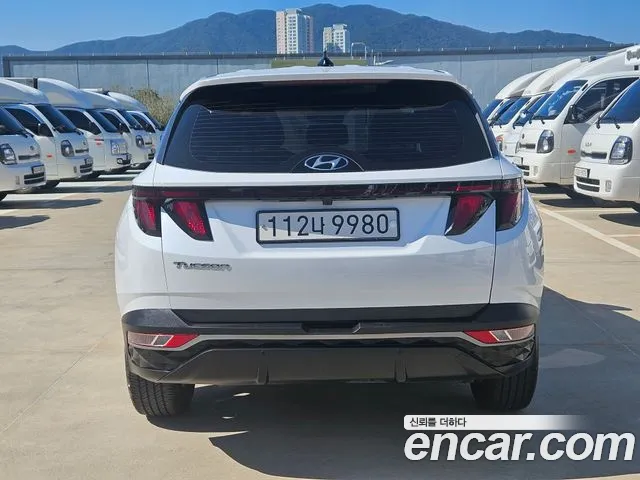 Hyundai Tucson 2023 — фото 4