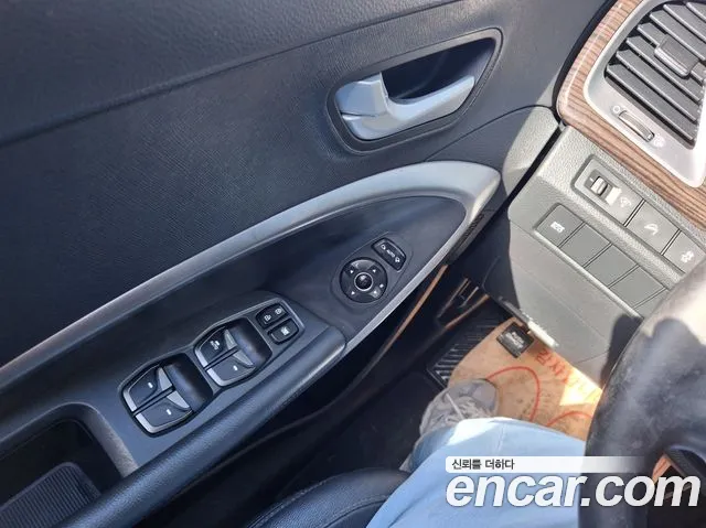 Hyundai Santafe 2015 — фото 9