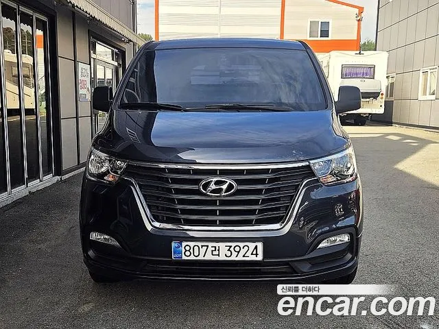 Hyundai Starex 2019 — фото 2
