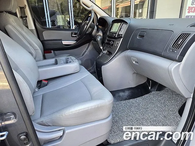 Hyundai Starex 2019 — фото 7