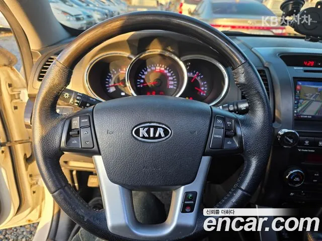 Kia Sorento 2011 — фото 11