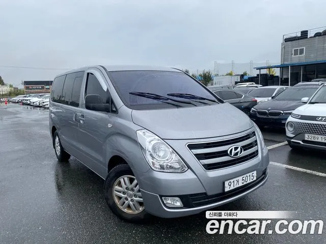 Hyundai Starex 2018 — фото 1