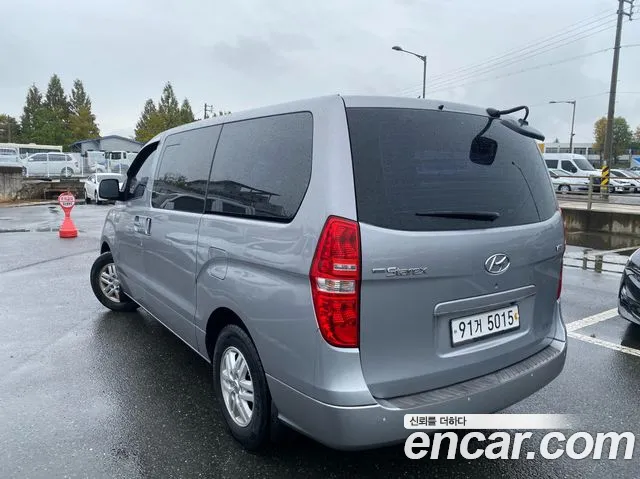 Hyundai Starex 2018 — фото 3