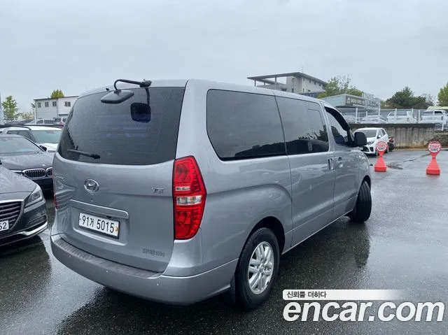 Hyundai Starex 2018 — фото 4