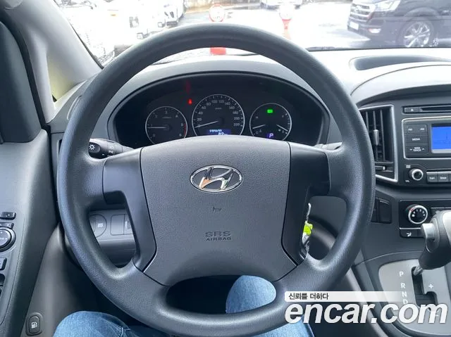 Hyundai Starex 2018 — фото 10