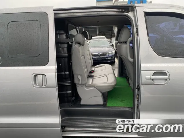 Hyundai Starex 2018 — фото 17