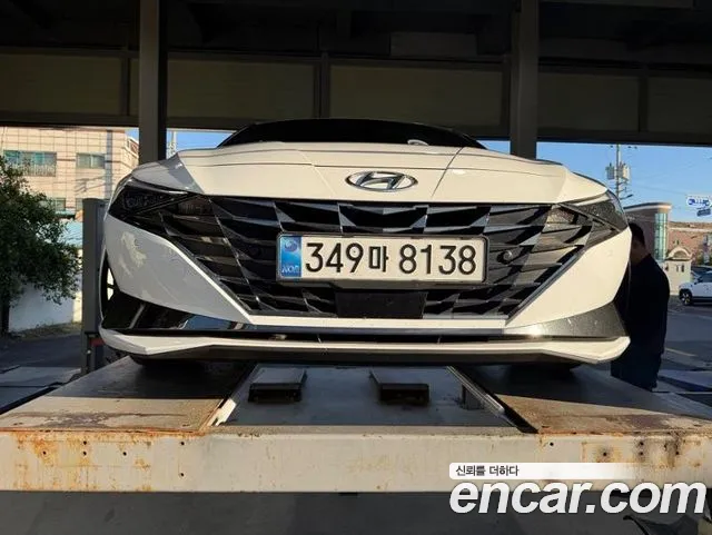 Hyundai AVANTE 2021 — фото 1