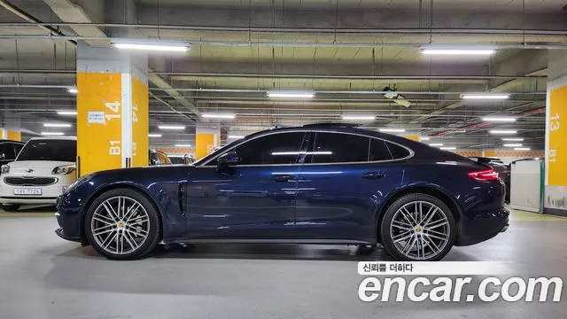 Porsche Panamera 2018 — фото 3
