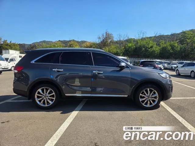 Kia Sorento 2017 — фото 8