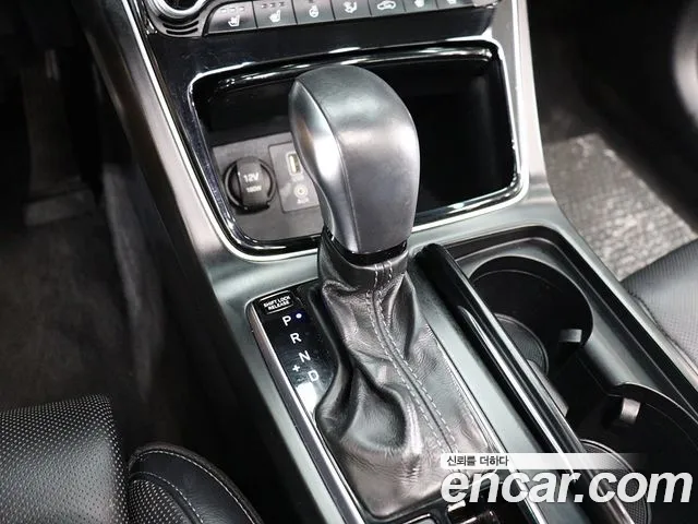 Hyundai Grandeur 2017 — фото 13