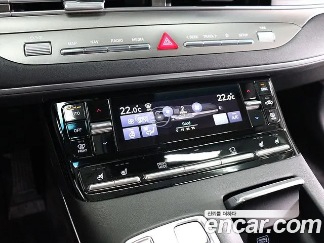 Hyundai Grandeur 2023 — фото 9