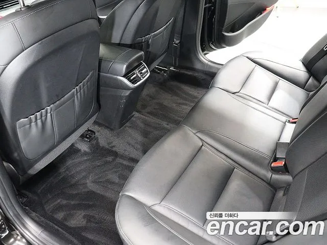 Hyundai Grandeur 2023 — фото 15