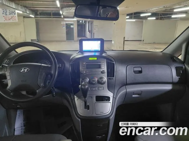 Hyundai Starex 2015 — фото 8