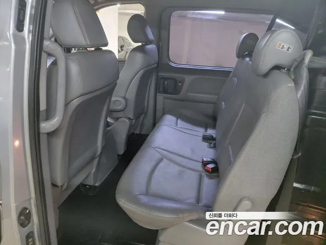 Hyundai Starex 2015 — фото 15