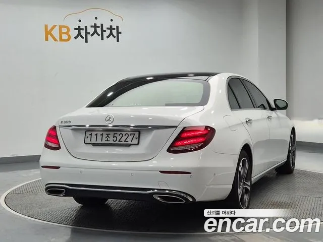 Mercedes-Benz E-Class 2019 — фото 3
