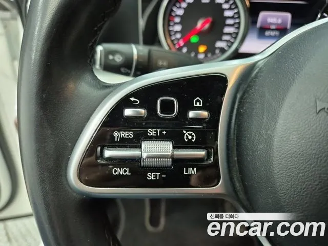 Mercedes-Benz E-Class 2019 — фото 16