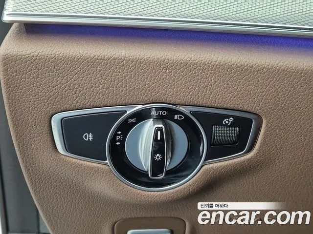 Mercedes-Benz E-Class 2019 — фото 18