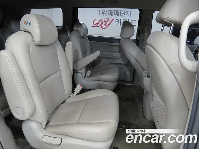 Kia Canival 2018 — фото 10