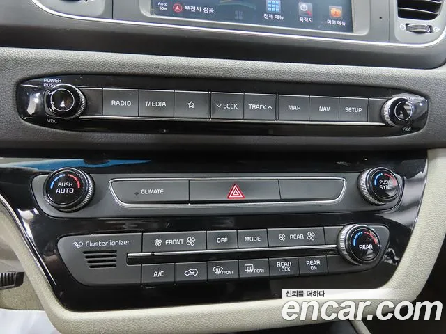 Kia Canival 2018 — фото 18