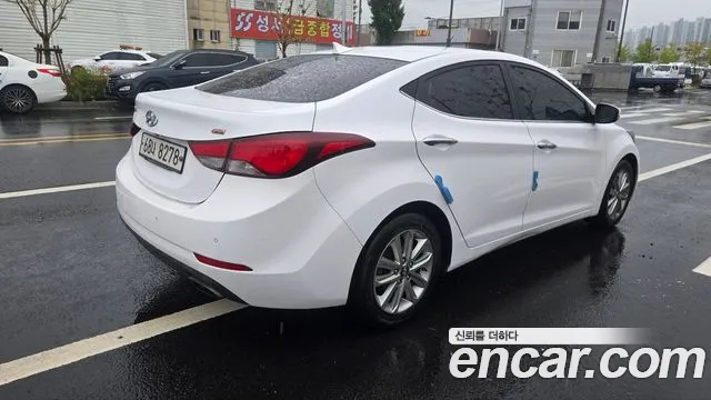 Hyundai AVANTE 2015 — фото 7