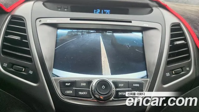 Hyundai AVANTE 2015 — фото 14