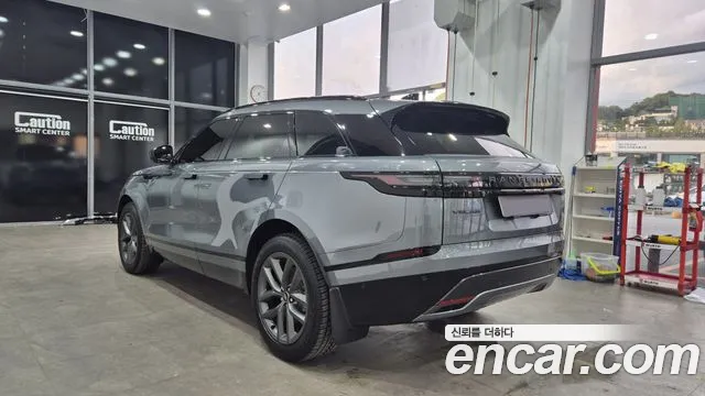Land Rover Range Rover Velar 2025 — фото 2