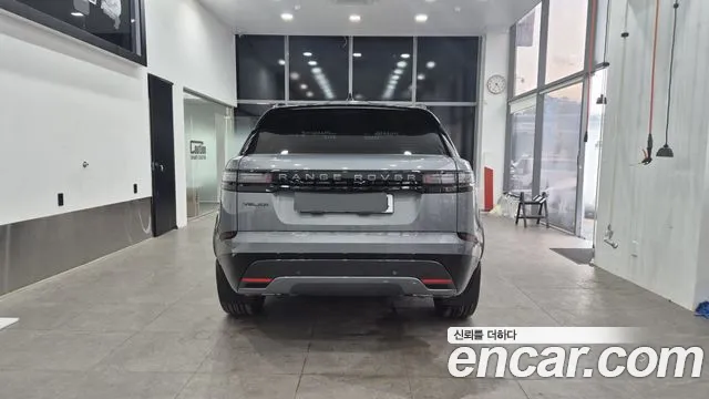 Land Rover Range Rover Velar 2025 — фото 4