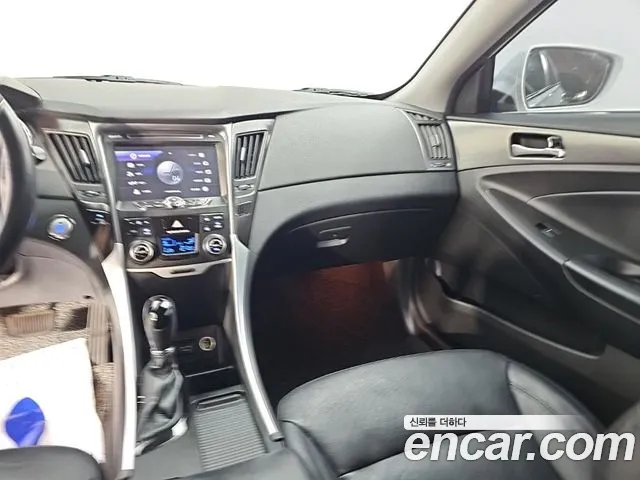 Hyundai Sonata 2014 — фото 10