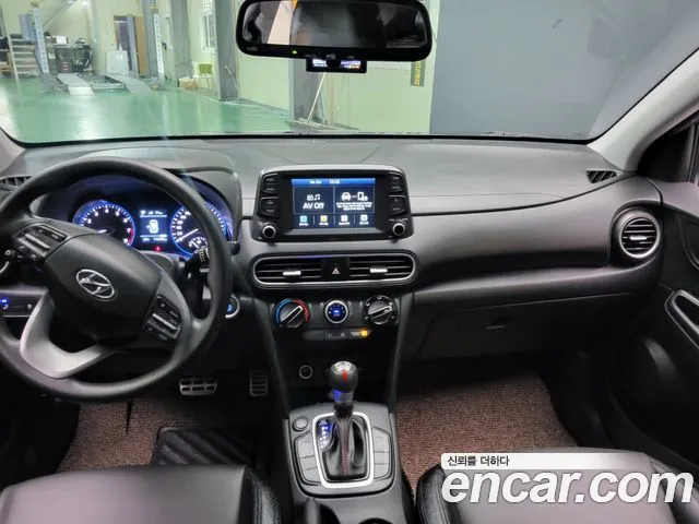 Hyundai Kona 2018 — фото 10