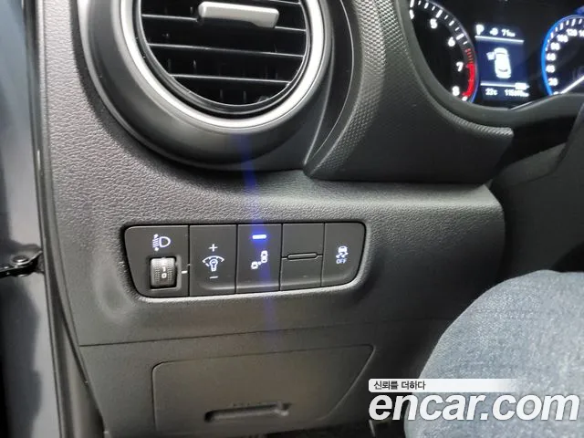 Hyundai Kona 2018 — фото 17