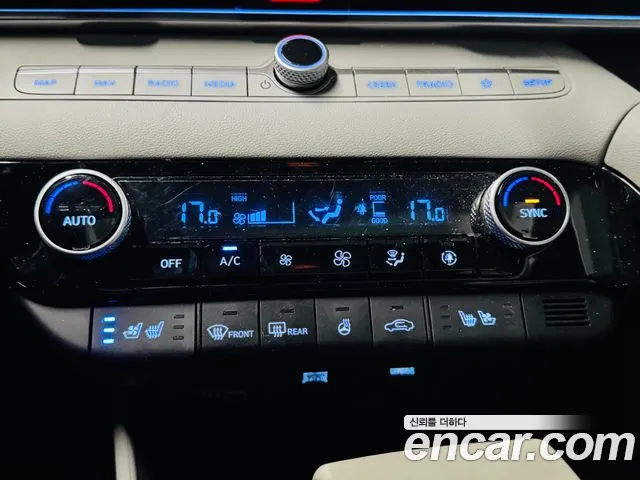 Hyundai AVANTE 2023 — фото 14