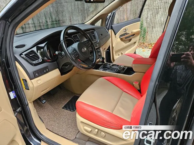 Kia Canival 2015 — фото 11