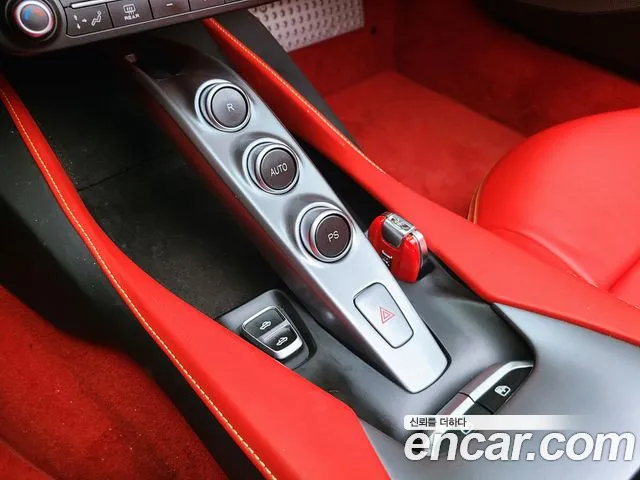 Ferrari Portofino 2019 — фото 11