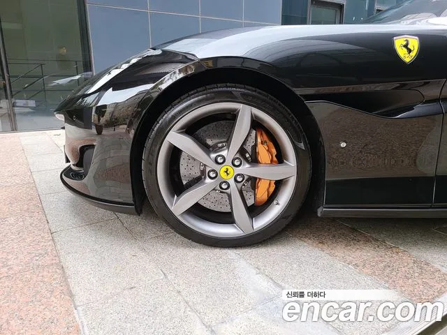 Ferrari Portofino 2019 — фото 19