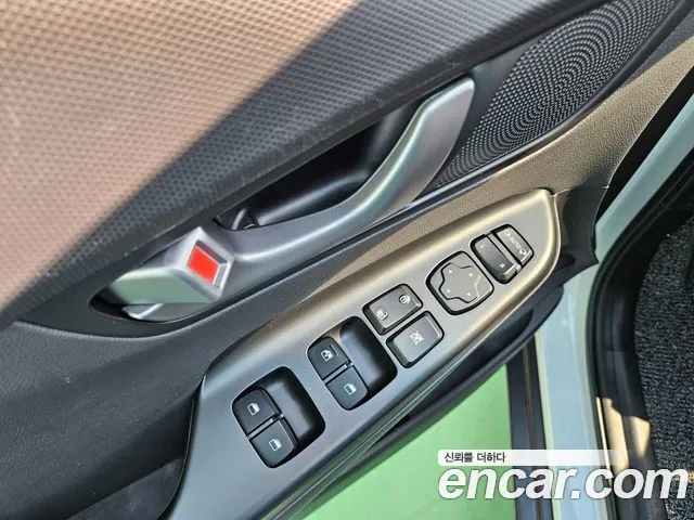 Hyundai Kona 2020 — фото 13