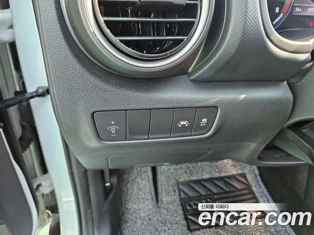 Hyundai Kona 2020 — фото 14
