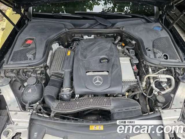 Mercedes-Benz E-Class 2019 — фото 16