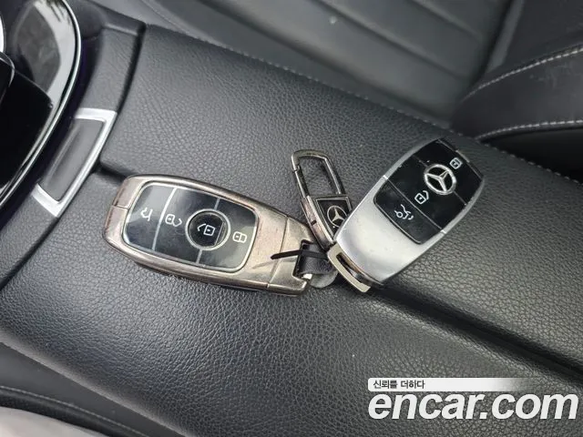 Mercedes-Benz E-Class 2019 — фото 18
