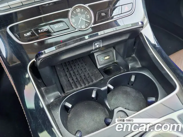 Mercedes-Benz E-Class 2019 — фото 14