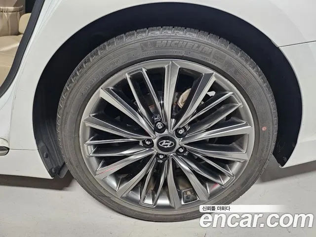 Hyundai Grandeur 2018 — фото 13