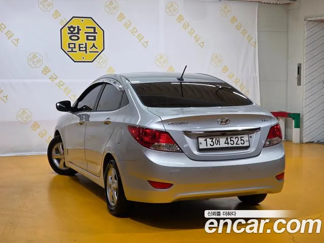 Hyundai Accent 2012 — фото 5
