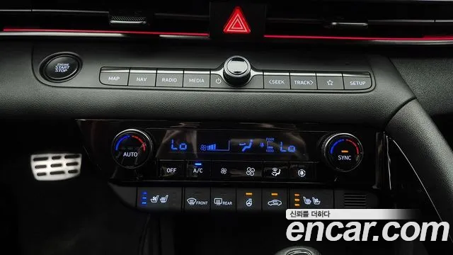 Hyundai AVANTE 2023 — фото 12