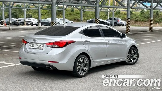 Hyundai AVANTE 2014 — фото 2
