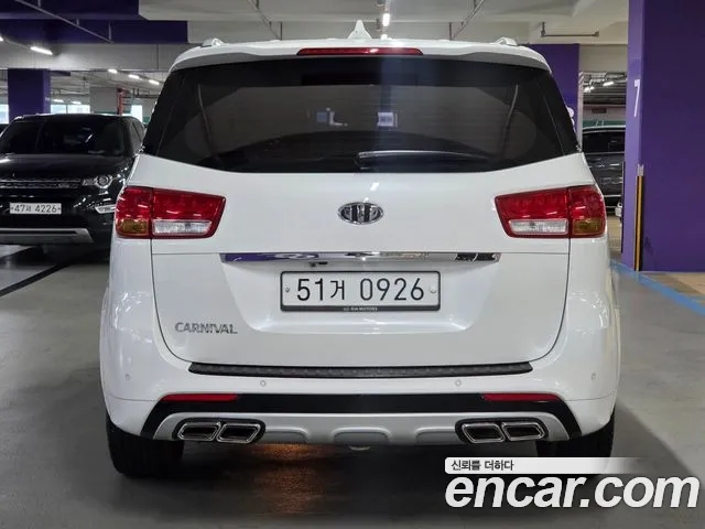 Kia Canival 2016 — фото 4