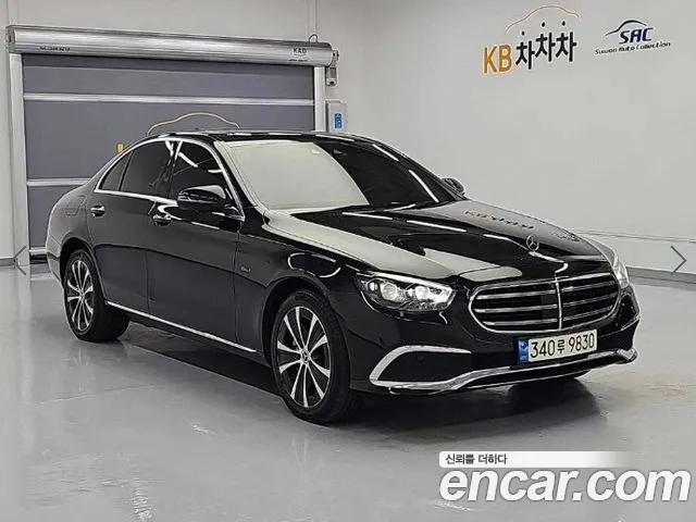 Mercedes-Benz E-Class 2021 — фото 4