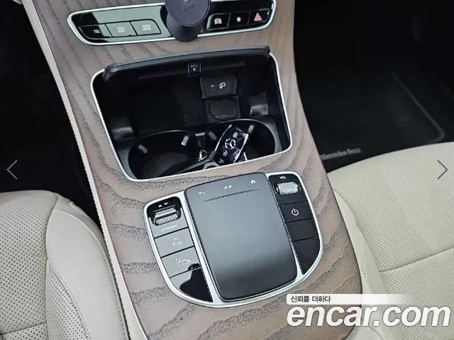 Mercedes-Benz E-Class 2021 — фото 17