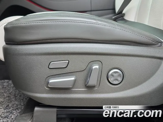 Hyundai Santafe 2023 — фото 16
