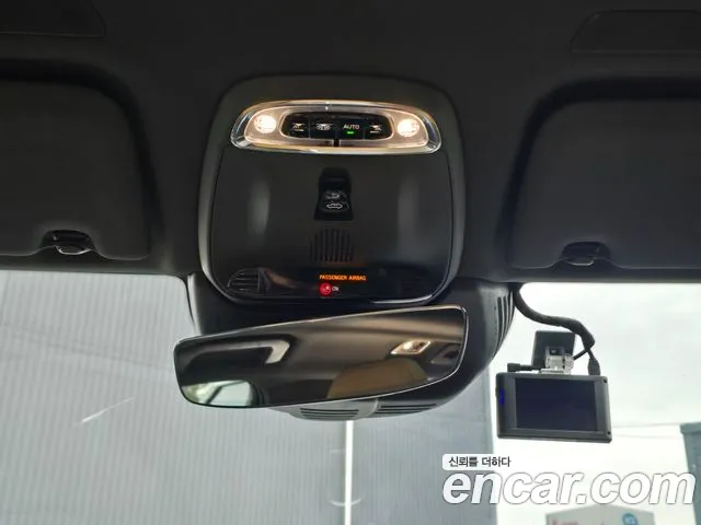 Volvo XC60 2019 — фото 16