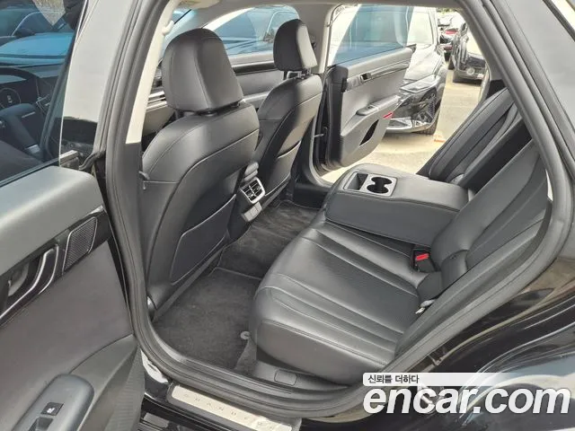 Hyundai Grandeur 2023 — фото 11