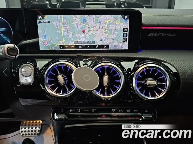 Mercedes-Benz CLA-Class 2022 — фото 10